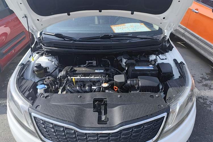 Used Kia K2 2012 Sedan 1.4L AT TOP Anniversary Edition Engine Bay