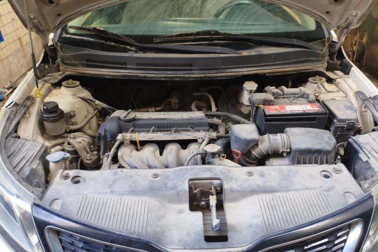 Used Kia K2 2012 Sedan 1.6L Automatic Transmission Premium Commemorative Edition Engine Bay