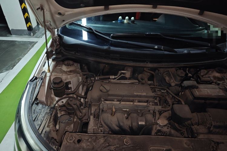 Used Kia K2 2012 Sedan 1.4L MT GLS Commemorative Edition Engine Bay Right