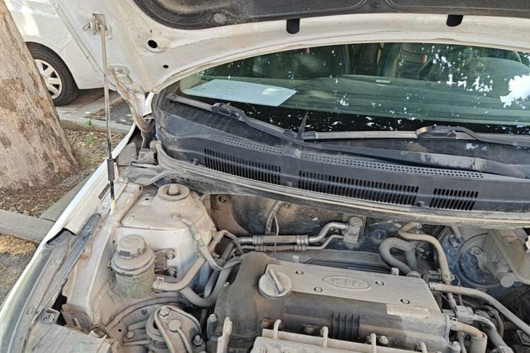 Used Kia K2 2012 Sedan 1.4L MT GLS Commemorative Edition Engine Bay Right