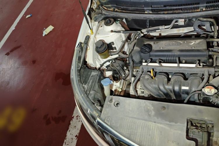 Used Kia K2 2012 Sedan 1.4L Automatic GLS Commemorative Edition Engine Bay Right