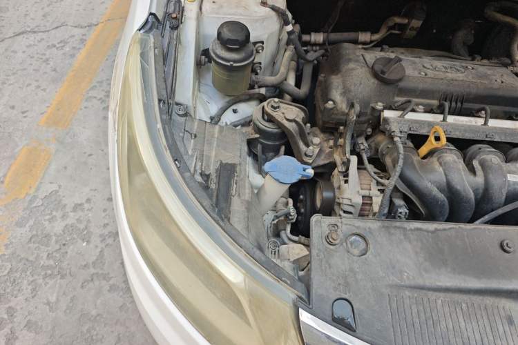 Used Kia K2 2012 Sedan 1.4L MT GLS Commemorative Edition Engine Bay Right