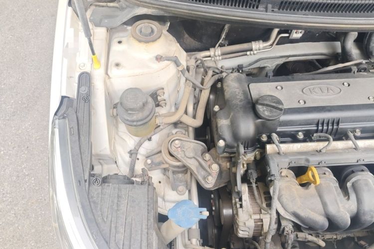 Used Kia K2 2012 Hatchback 1.6L AT Premium Engine Bay Right