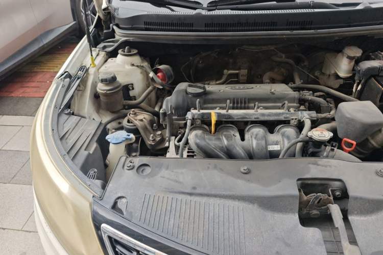 Used Kia K2 2012 Sedan 1.6L Automatic Transmission Premium Commemorative Edition Engine Bay Right