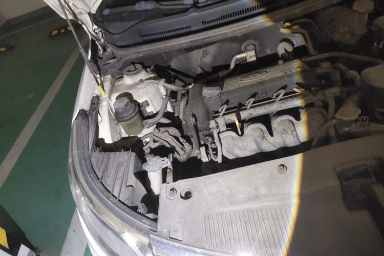 Used Kia K2 2012 Sedan 1.4L Automatic GLS Commemorative Edition Engine Bay Right