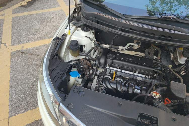 Used Kia K2 2012 Sedan 1.4L Automatic GLS Commemorative Edition Engine Bay Right