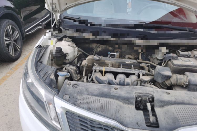 Used Kia K2 2012 Sedan 1.4L MT GLS Commemorative Edition Engine Bay Right