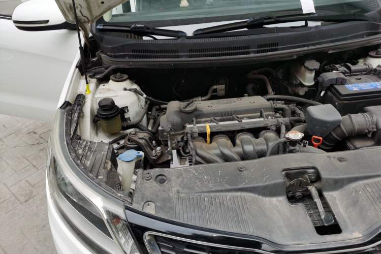 Used Kia K2 2012 Sedan 1.6L AT Premium ECO Engine Bay Right