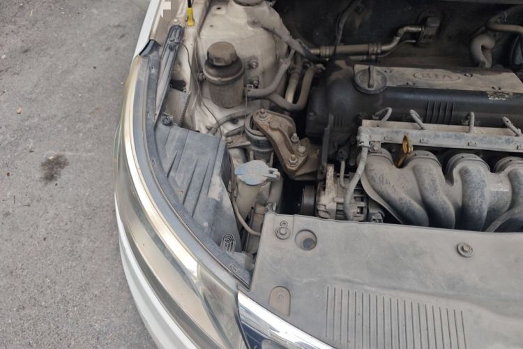Used Kia K2 2012 Sedan 1.4L MT GLS Commemorative Edition Engine Bay Right