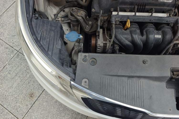 Used Kia K2 2012 Sedan 1.4L Automatic GLS Commemorative Edition Engine Bay Right