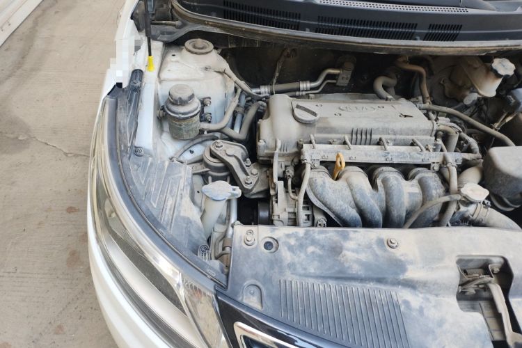 Used Kia K2 2012 Hatchback 1.4L MT Cool Edition Commemorative Model Engine Bay Right