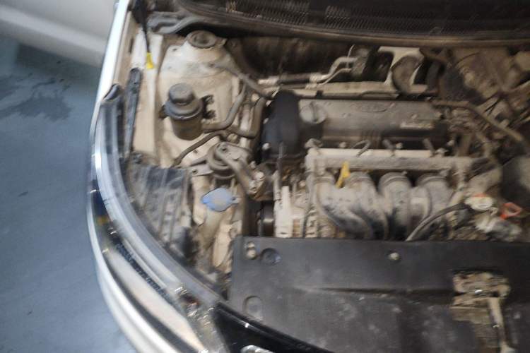 Used Kia K2 2012 Hatchback 1.4L Automatic Cool Edition Engine Bay Right