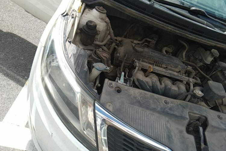 Used Kia K2 2012 Sedan 1.4L MT GLS Commemorative Edition Engine Bay Right
