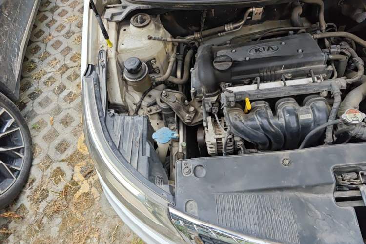 Used Kia K2 2012 Sedan 1.4L MT GLS Commemorative Edition Engine Bay Right