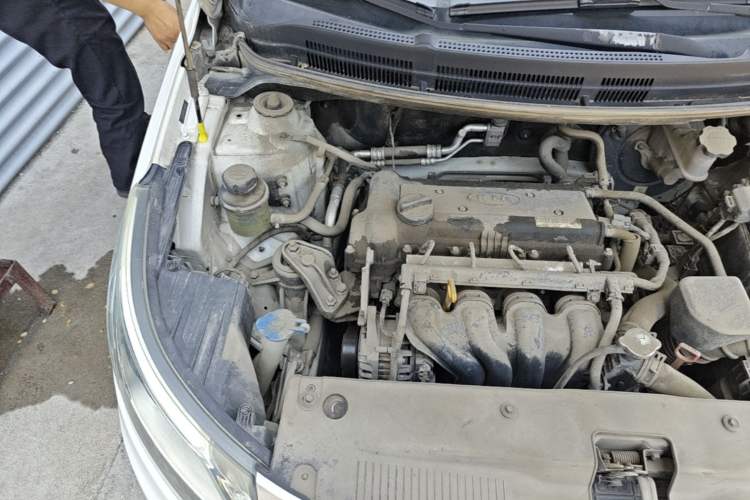 Used Kia K2 2012 Sedan 1.4L Automatic GLS Commemorative Edition Engine Bay Right