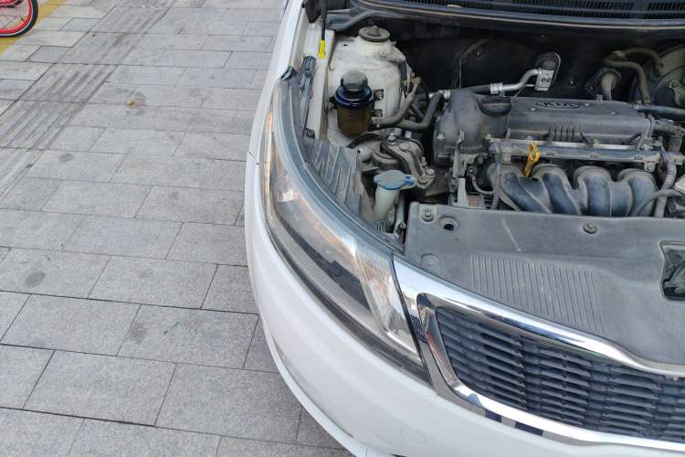 Used Kia K2 2012 Sedan 1.4L MT GLS Commemorative Edition Engine Bay Right