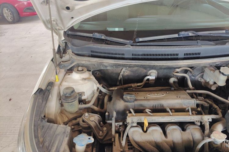 Used Kia K2 2012 Sedan 1.4L MT TOP Commemorative Edition Engine Bay Right