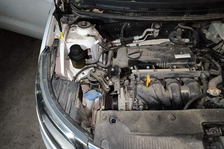 Used Kia K2 2012 Sedan 1.4L MT GLS Commemorative Edition Engine Bay Right