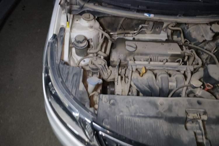 Used Kia K2 2012 Hatchback 1.4L Automatic Cool Edition Engine Bay Right