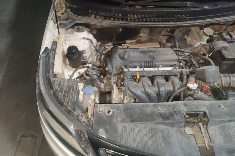 Used Kia K2 2012 Sedan 1.6L Automatic Transmission Premium Commemorative Edition Engine Bay Right