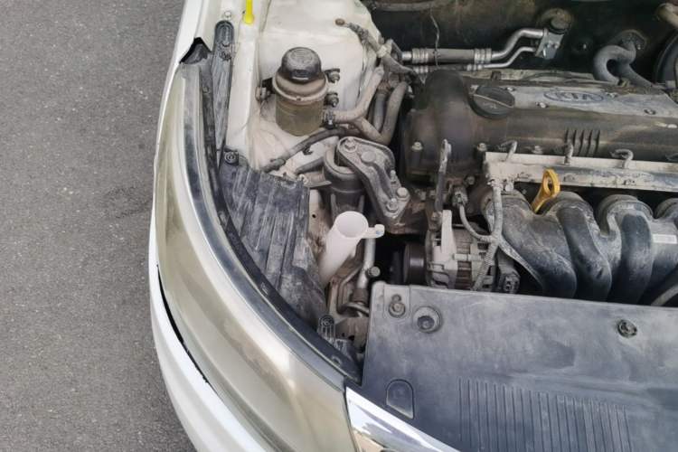 Used Kia K2 2012 Hatchback 1.4L Automatic Cool Edition Engine Bay Right