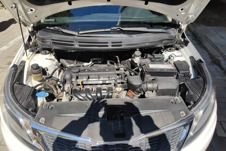 Used Kia K2 2012 Sedan 1.4L Automatic GLS Commemorative Edition Engine Bay