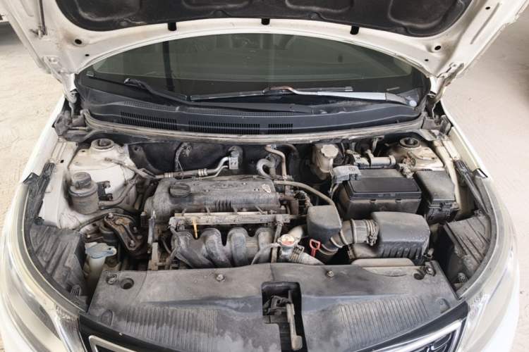 Used Kia K2 2012 Sedan 1.6L Automatic Transmission Premium Commemorative Edition Engine Bay