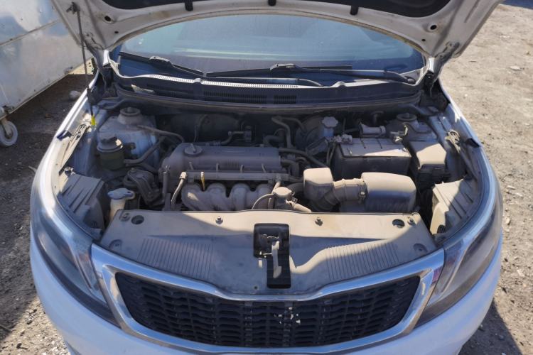 Used Kia K2 2012 Sedan 1.4L MT GLS Commemorative Edition Engine Bay