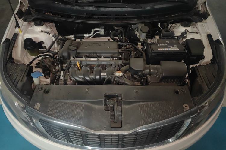 Used Kia K2 2012 Sedan 1.4L MT GLS Commemorative Edition Engine Bay