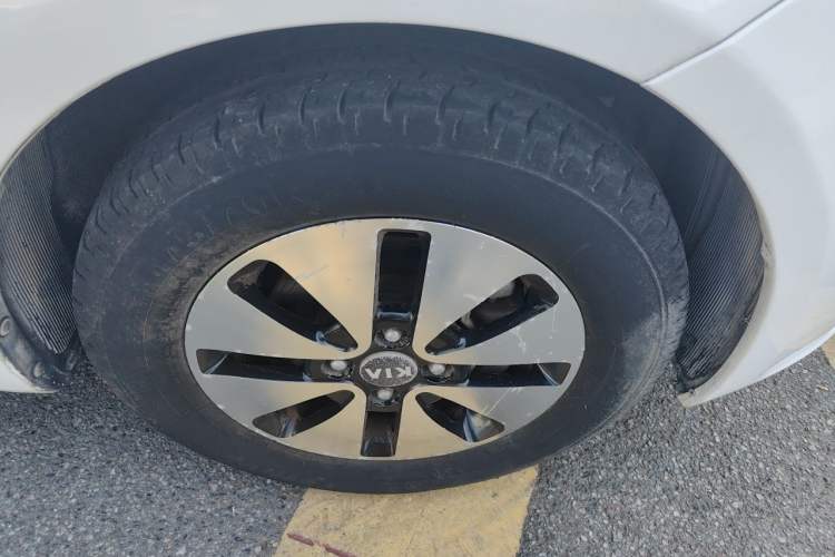 Used Kia K2 2012 Hatchback 1.4L Automatic Cool Edition Exterior 1