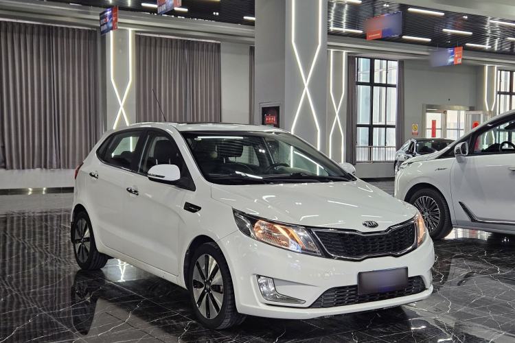 Used Kia K2 2012 Hatchback 1.6L AT Premium Exterior 2