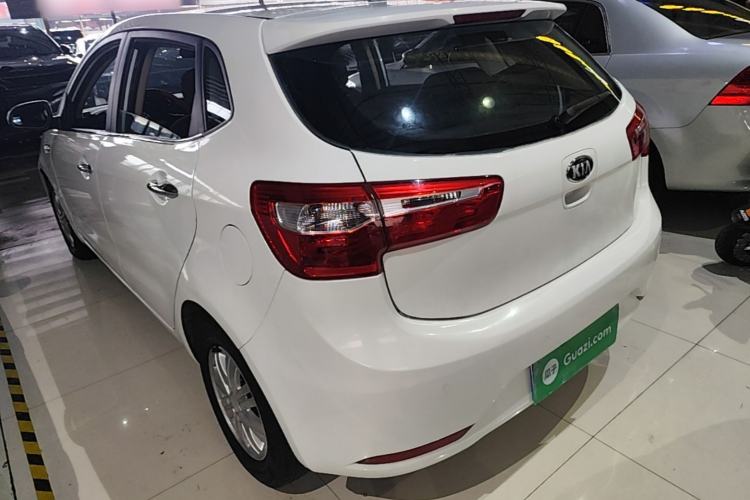 Used Kia K2 2012 Hatchback 1.4L AT GLS Commemorative Edition Exterior 2