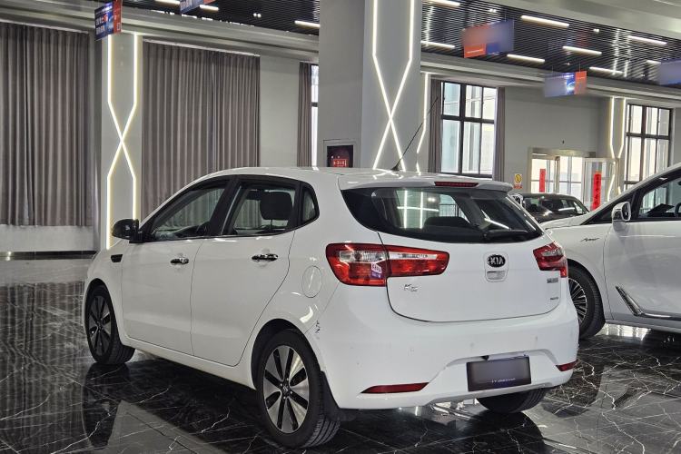 Used Kia K2 2012 Hatchback 1.6L AT Premium Exterior 3