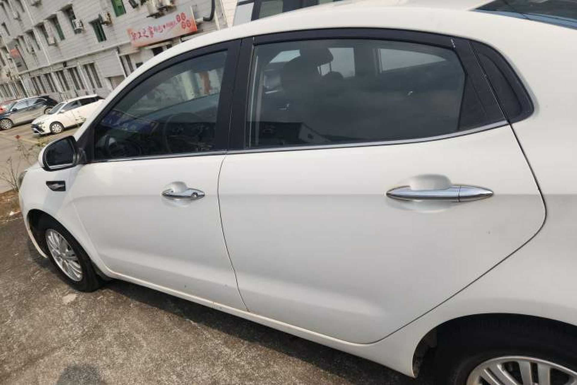 Used Kia K2 2012 Sedan 1.4L MT GLS Commemorative Edition Exterior 3