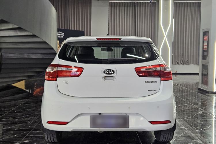 Used Kia K2 2012 Hatchback 1.6L AT Premium Exterior 4