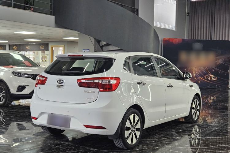 Used Kia K2 2012 Hatchback 1.6L AT Premium Exterior 5