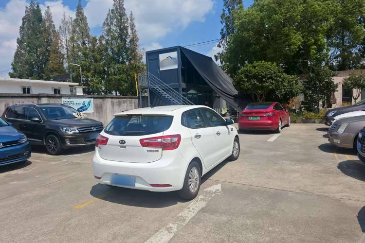 Used Kia K2 2012 Hatchback 1.4L Automatic Cool Edition Exterior 5
