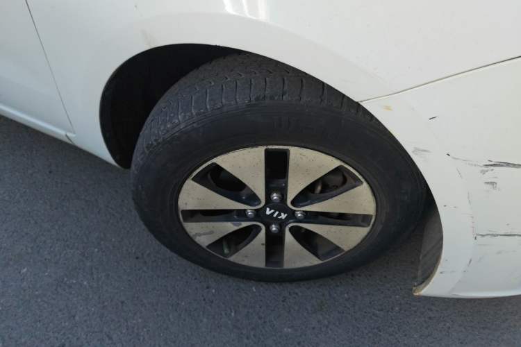 Used Kia K2 2012 Sedan 1.4L Automatic GLS Commemorative Edition Exterior 7