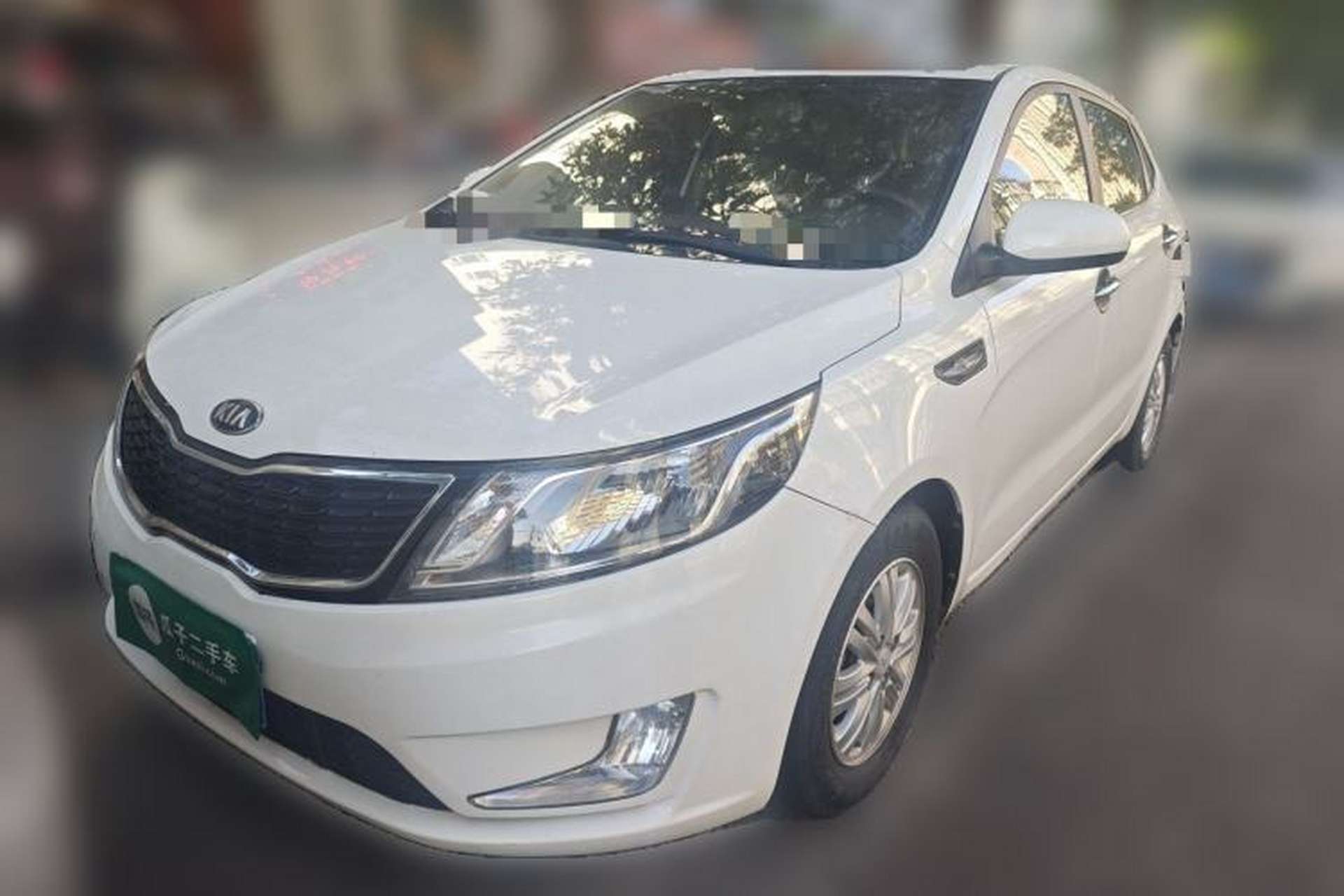 Used Kia K2 2012 Hatchback 1.4L MT Cool Edition Commemorative Model Front Left 45 Deg