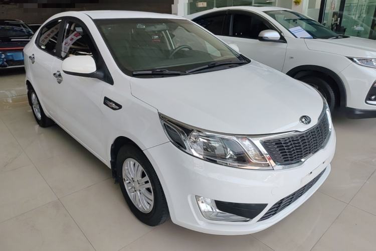 Used Kia K2 2012 Sedan 1.4L Automatic GLS Commemorative Edition Front Right 45 Deg