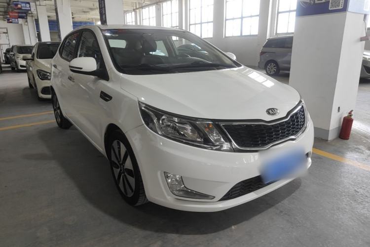 Used Kia K2 2012 Hatchback 1.6L AT Premium Front Right 45 Deg