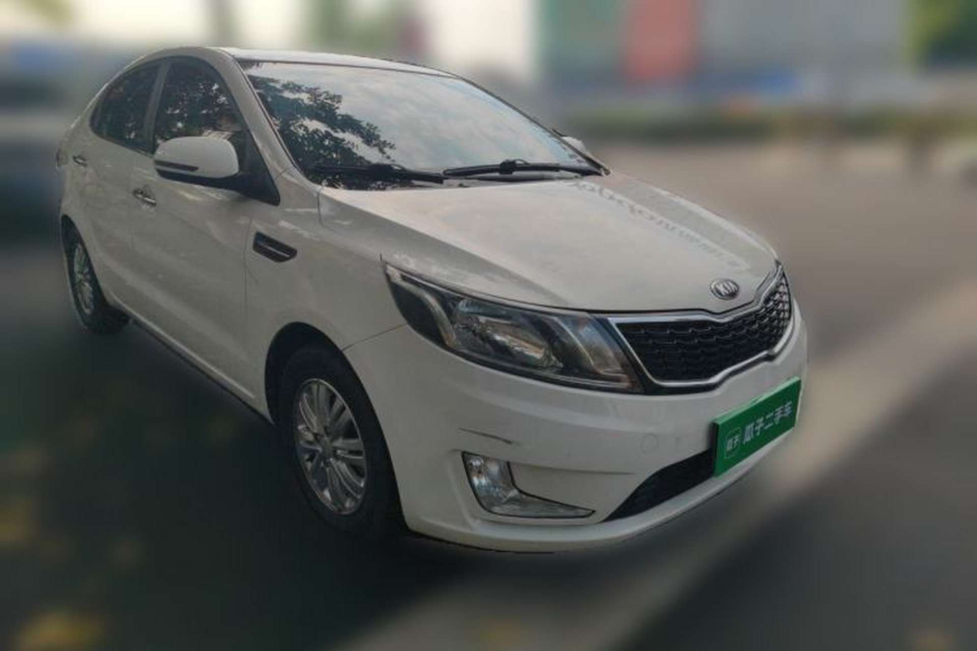 Used Kia K2 2012 Sedan 1.4L MT TOP Commemorative Edition Front Right 45 Deg