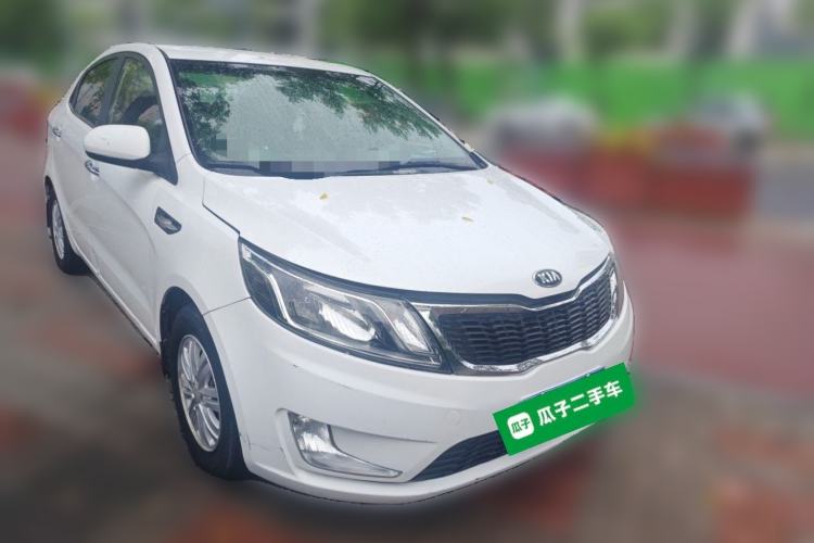 Used Kia K2 2012 Sedan 1.4L MT GLS Commemorative Edition Front Right 45 Deg