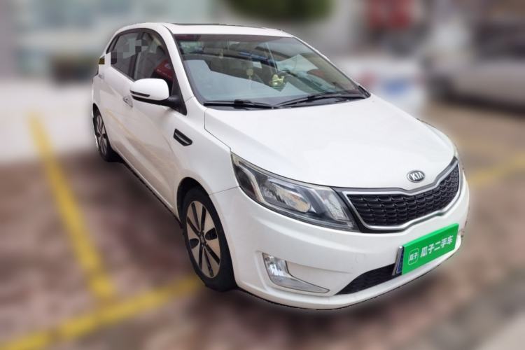 Used Kia K2 2012 Hatchback 1.6L AT Premium Front Right 45 Deg