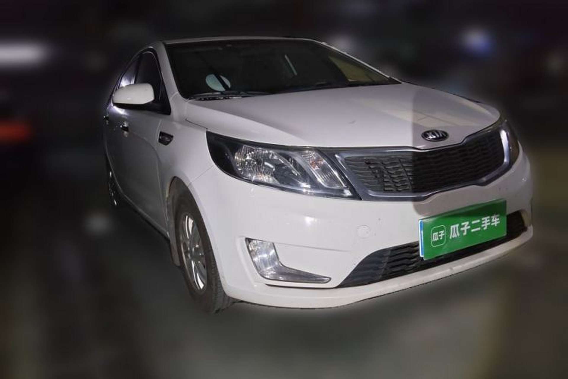 Used Kia K2 2012 Sedan 1.4L MT GLS Commemorative Edition Front Right 45 Deg