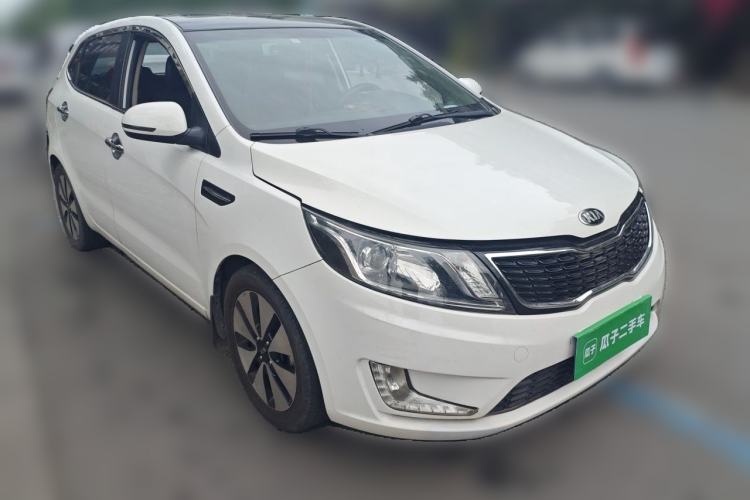 Used Kia K2 2012 Hatchback 1.6L AT Premium Commemorative Edition Front Right 45 Deg