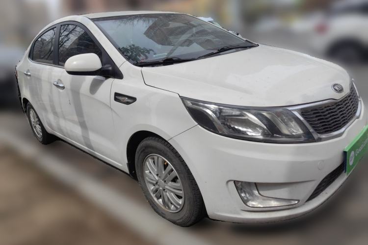 Used Kia K2 2012 Sedan 1.4L MT GLS Commemorative Edition Front Right 45 Deg
