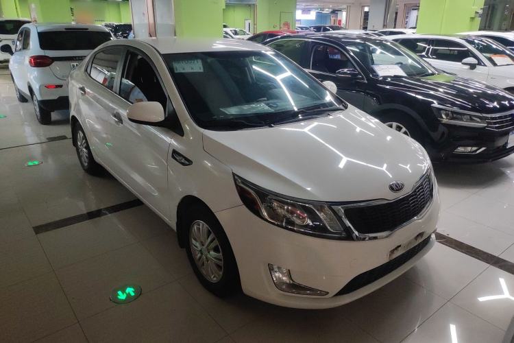 Used Kia K2 2012 Sedan 1.4L Automatic GLS Commemorative Edition Front Right 45 Deg