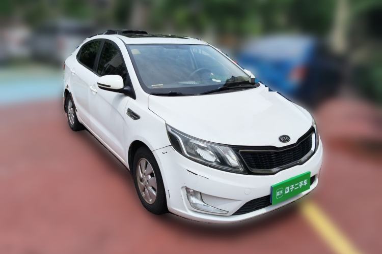 Used Kia K2 2012 Sedan 1.4L AT TOP Anniversary Edition Front Right 45 Deg
