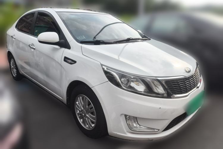 Used Kia K2 2012 Sedan 1.4L MT GLS Commemorative Edition Front Right 45 Deg